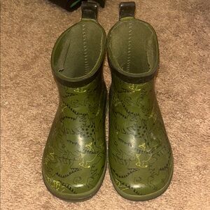 3 for $15! Kids boy size 9 Green Dinosaur Kids Rain Boots low mid rise rainboots